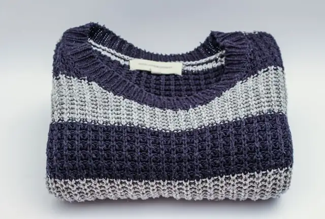 sweater — photo
