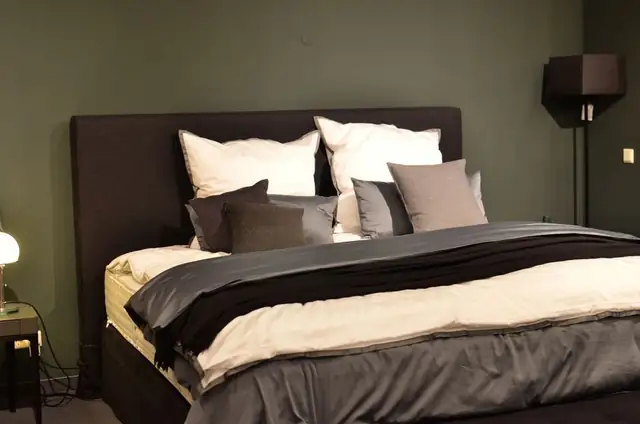 bed — photo