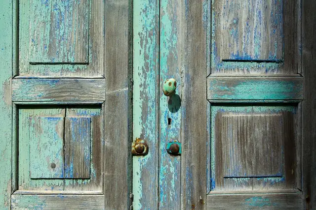 door — photo