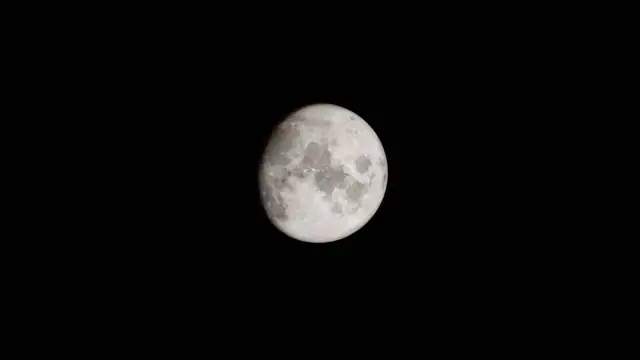 moon — photo