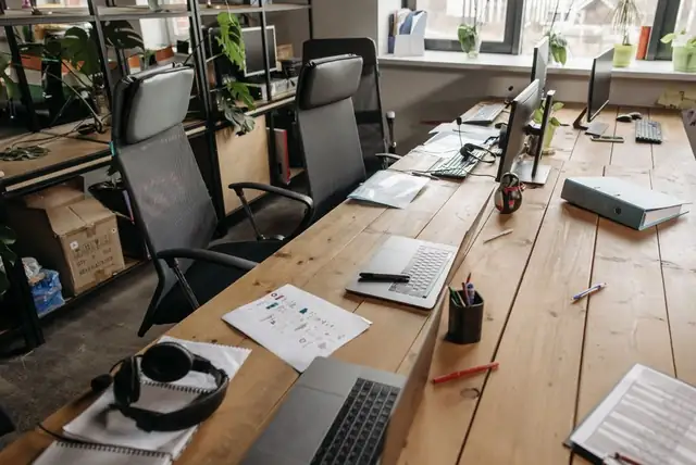 office — photo