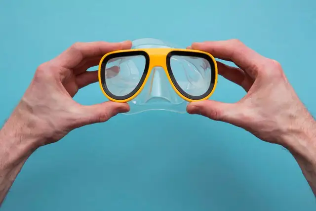 goggles — photo