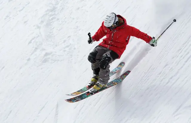 skiing — photo