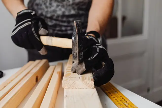 hammer — photo