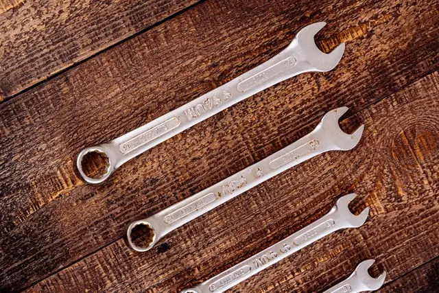 spanner — photo