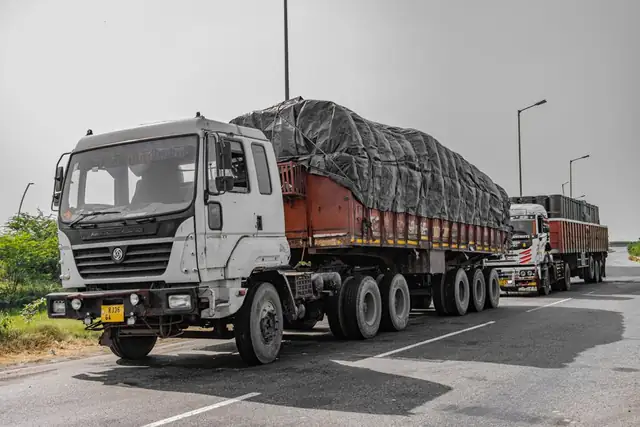 truck — photo